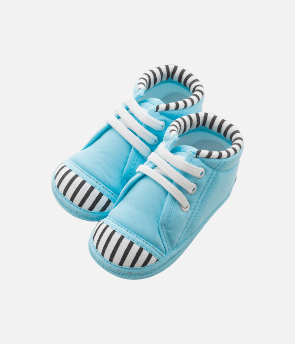 Comfort Lace Sneakers
