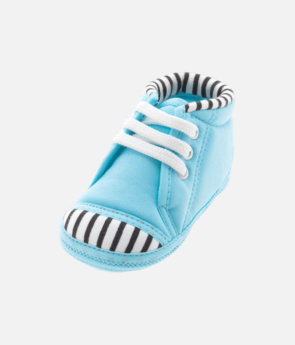 Comfort Lace Sneakers