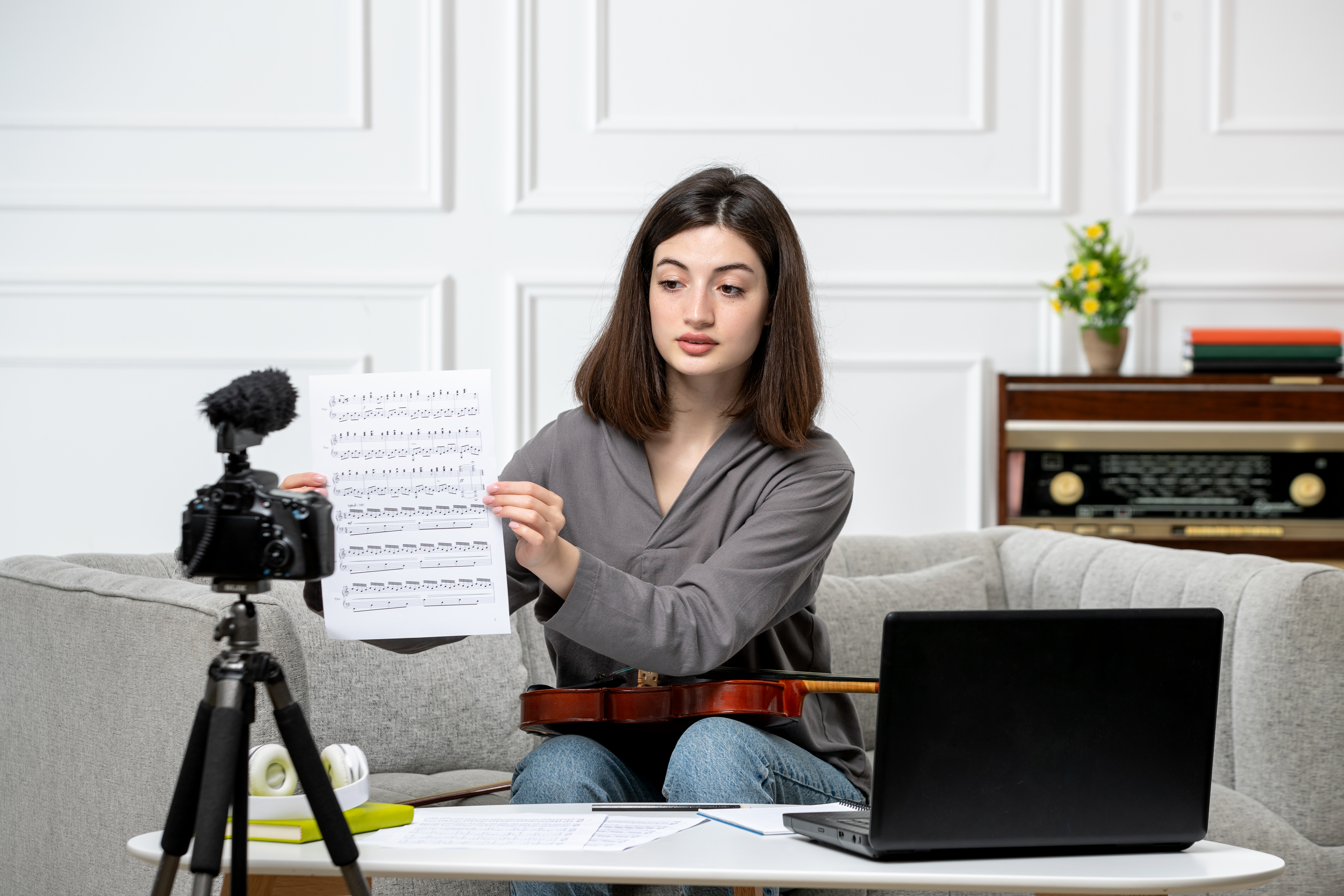 How to Start Selling Online Music Lessons and Sheet Music